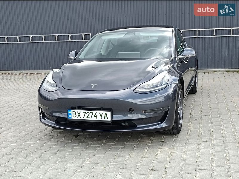 Седан Tesla Model 3 2020 в Кам'янець-Подільському