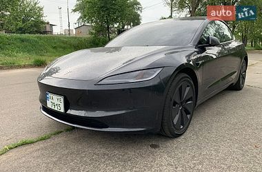 Седан Tesla Model 3 2024 в Києві