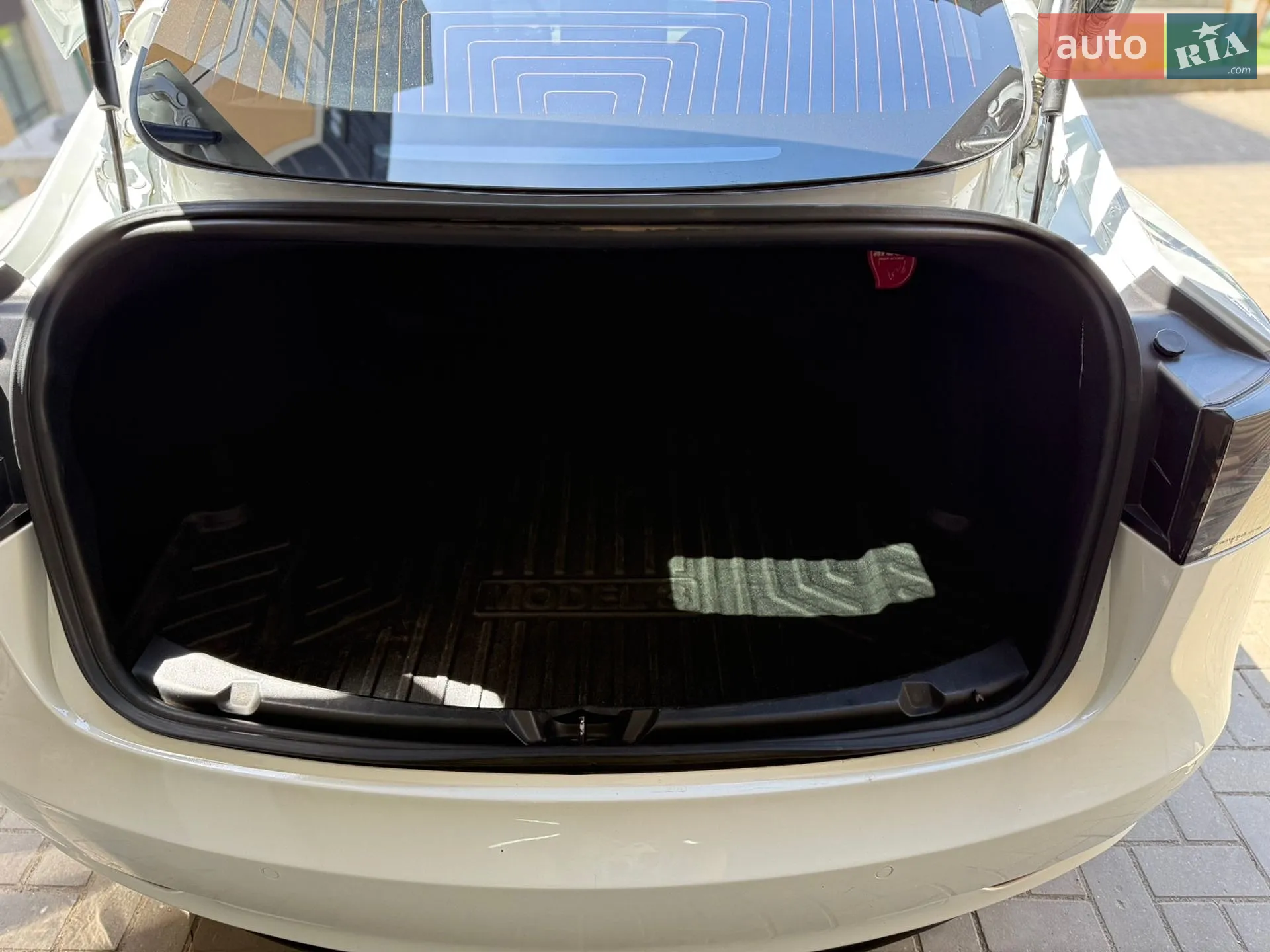 2018 Tesla Model 3 - мініатюра 15