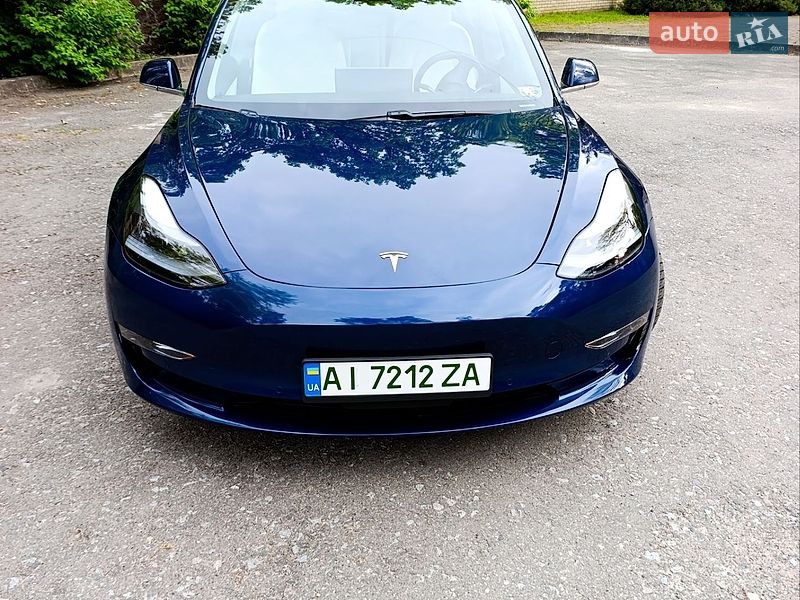 Седан Tesla Model 3 2018 в Киеве