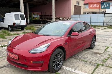 Седан Tesla Model 3 2018 в Володимирі