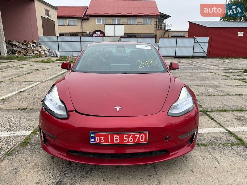 Седан Tesla Model 3 2018 в Владимире