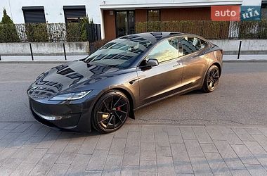 Седан Tesla Model 3 2024 в Вінниці