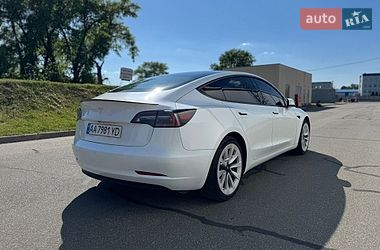 Седан Tesla Model 3 2023 в Киеве