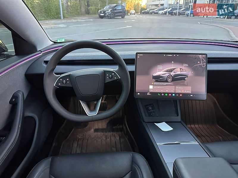 Седан Tesla Model 3 2025 в Києві