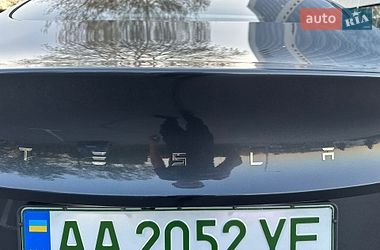 Седан Tesla Model 3 2025 в Києві