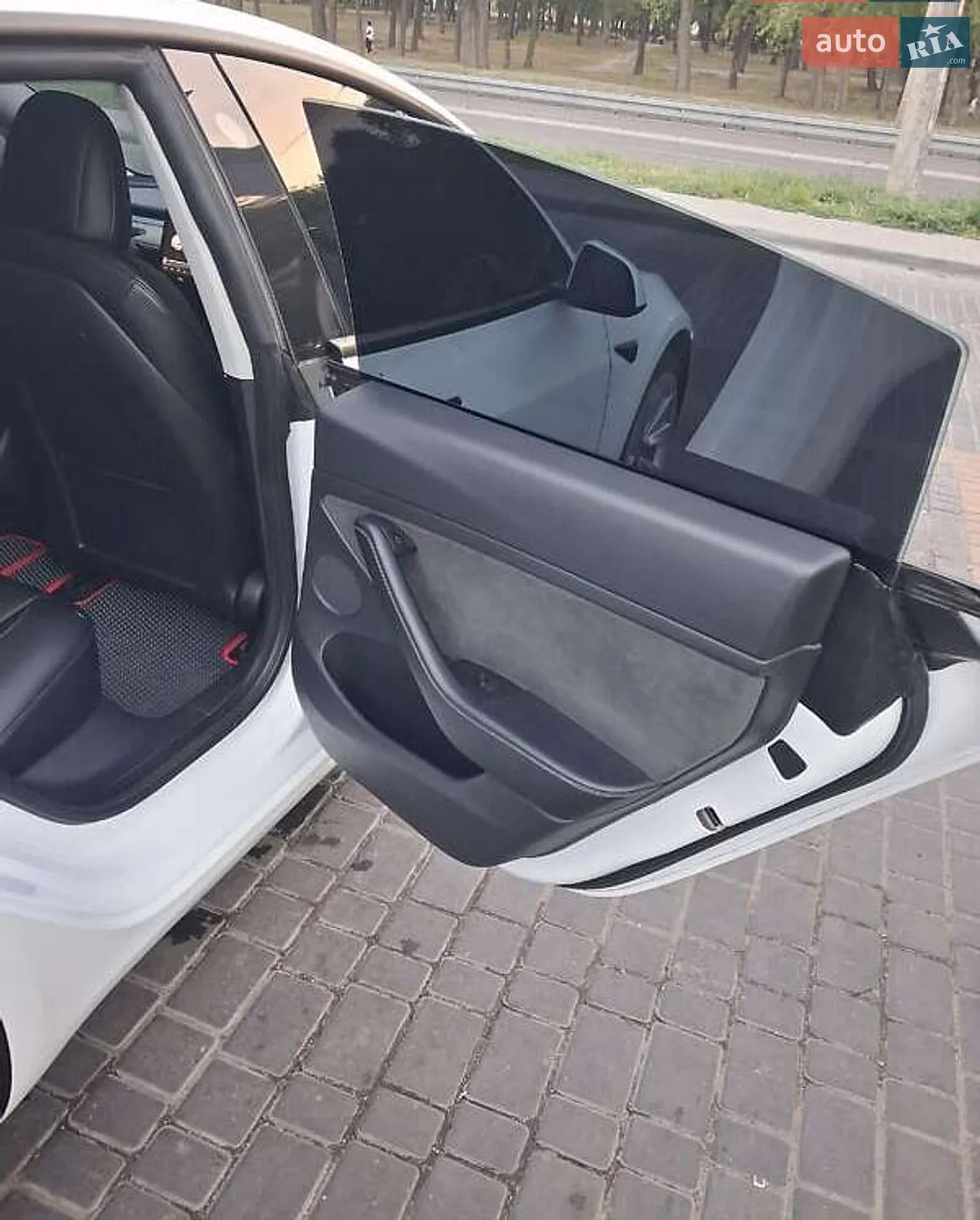 2022 Tesla Model 3 - мініатюра 10