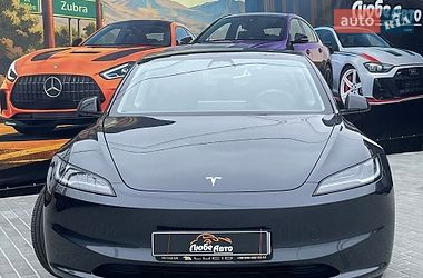 Седан Tesla Model 3 2024 в Львові
