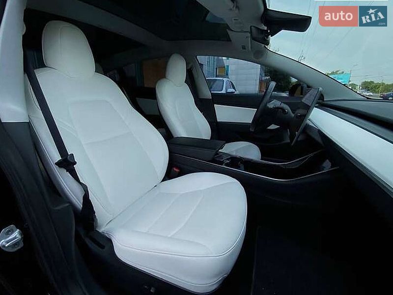 Седан Tesla Model 3 2019 в Києві
