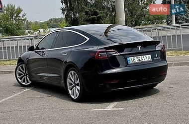Седан Tesla Model 3 2019 в Києві