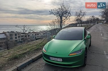 Седан Tesla Model 3 2025 в Одессе