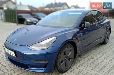 Седан Tesla Model 3 2021 в Львове