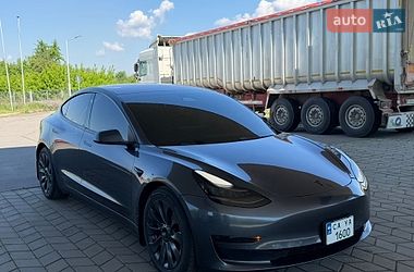 Седан Tesla Model 3 2018 в Золотоноше