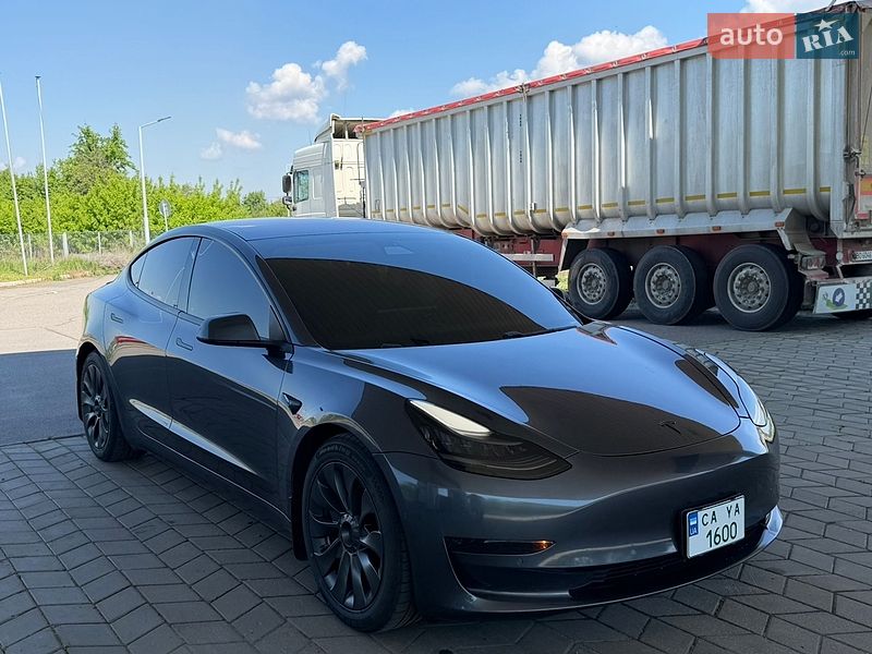 Tesla Model 3 2018