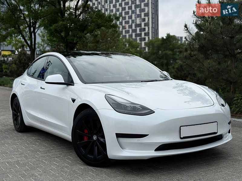 Седан Tesla Model 3 2022 в Киеве фото 10 Седан Tesla Model 3 2022 в Киеве