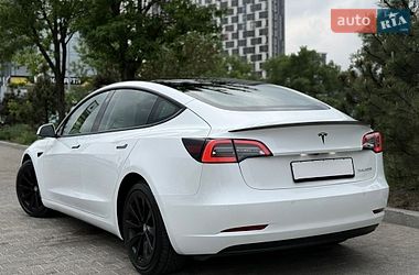 Седан Tesla Model 3 2022 в Киеве фото 26 Седан Tesla Model 3 2022 в Киеве