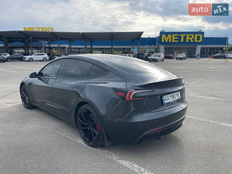 Седан Tesla Model 3 2024 в Києві фото 5 Седан Tesla Model 3 2024 в Києві