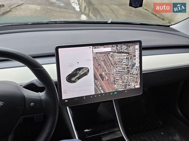 Седан Tesla Model 3 2019 в Сумах