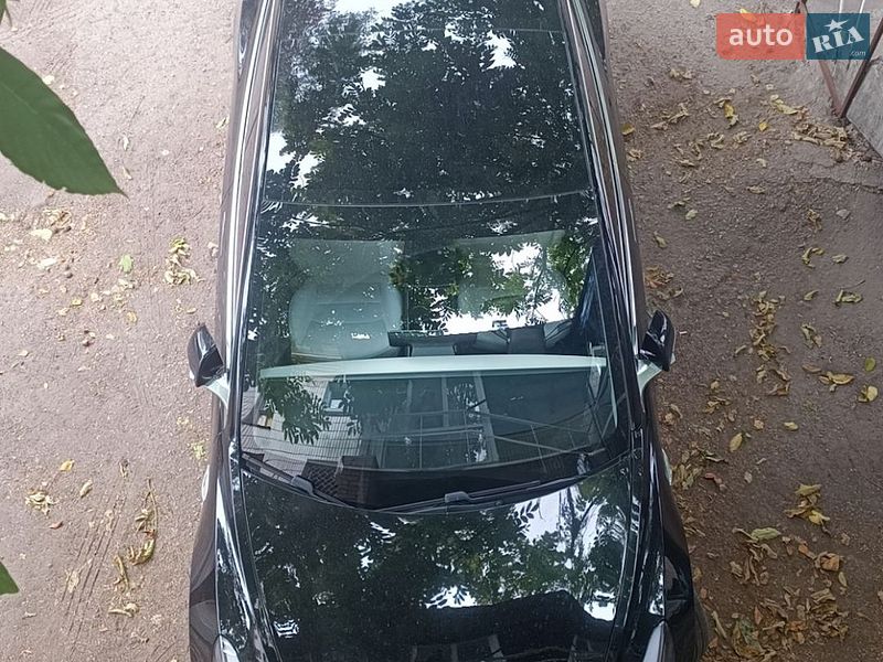 Седан Tesla Model 3 2019 в Сумах