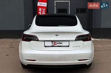 Седан Tesla Model 3 2022 в Києві