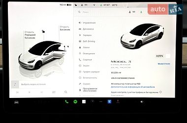 Седан Tesla Model 3 2022 в Києві