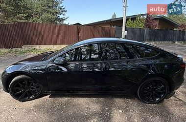 Седан Tesla Model 3 2018 в Киеве