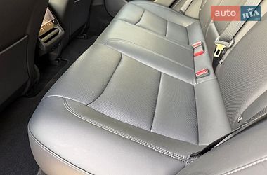 Седан Tesla Model 3 2024 в Львові