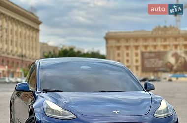 Седан Tesla Model 3 2021 в Харкові