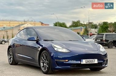 Седан Tesla Model 3 2021 в Харкові