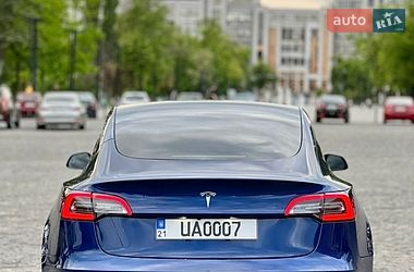 Седан Tesla Model 3 2021 в Харкові