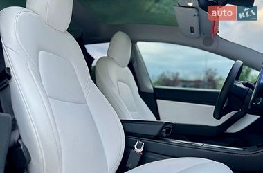 Седан Tesla Model 3 2021 в Харкові