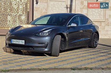 Седан Tesla Model 3 2018 в Одессе