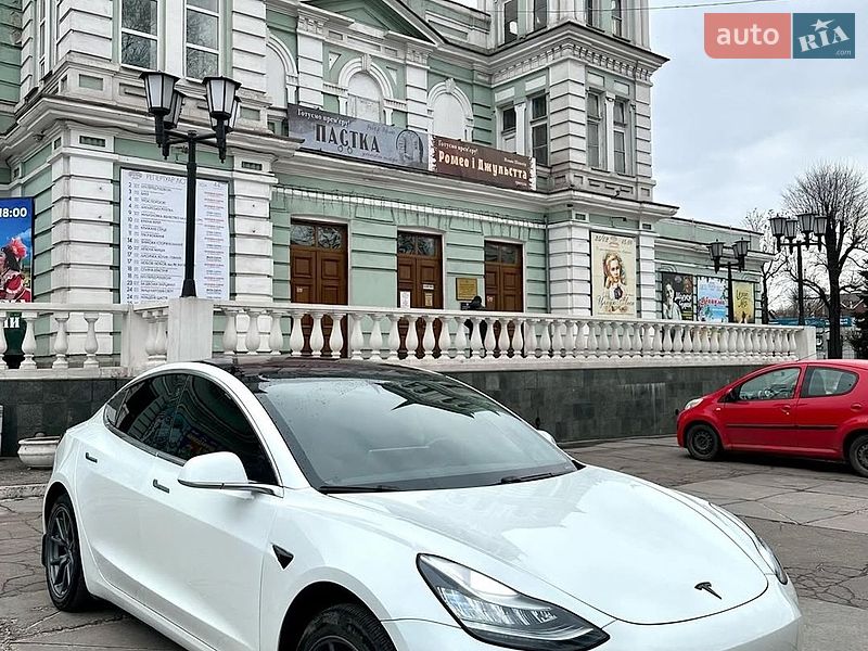 Tesla Model 3 2018
