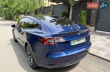 Седан Tesla Model 3 2022 в Києві