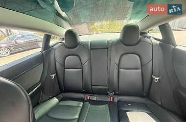 Седан Tesla Model 3 2021 в Золочеве