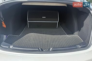 Седан Tesla Model 3 2021 в Золочеве