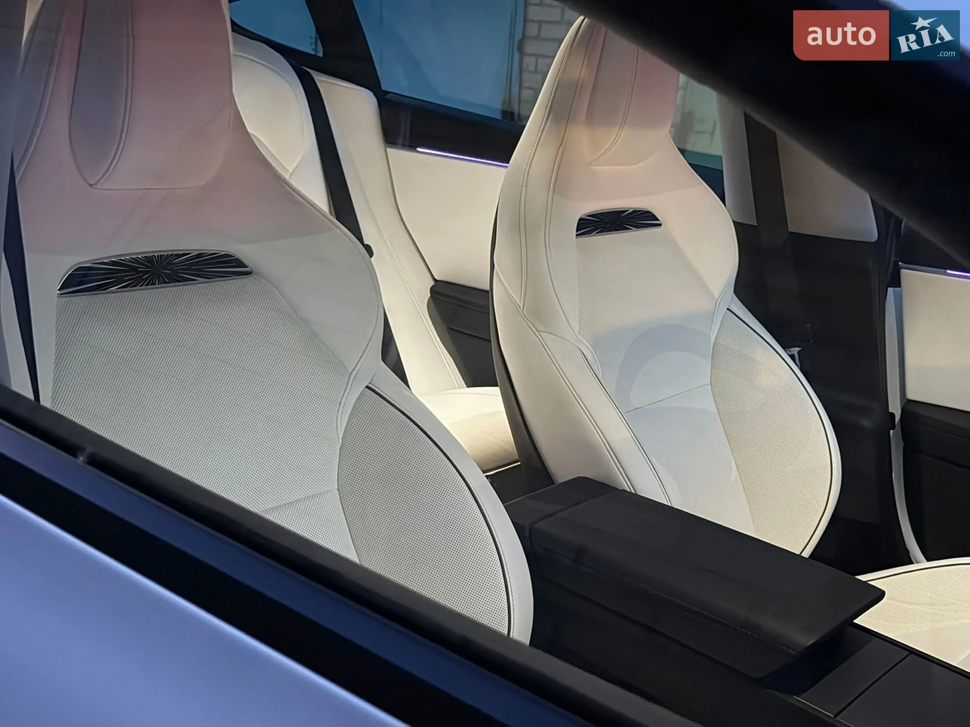 2025 Tesla Model 3 - мініатюра 77