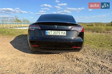 Седан Tesla Model 3 2019 в Калуше