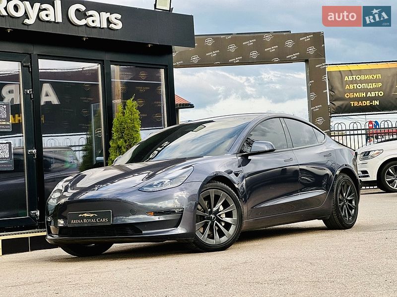 Седан Tesla Model 3 2022 в Харкові
