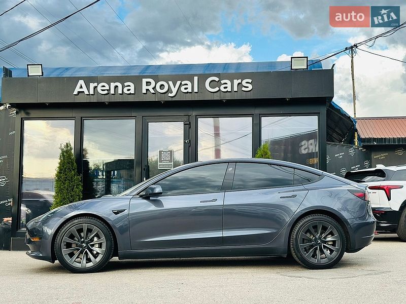 Седан Tesla Model 3 2022 в Харкові