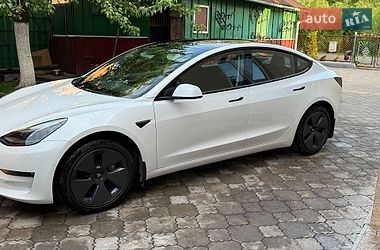 Седан Tesla Model 3 2022 в Луцке