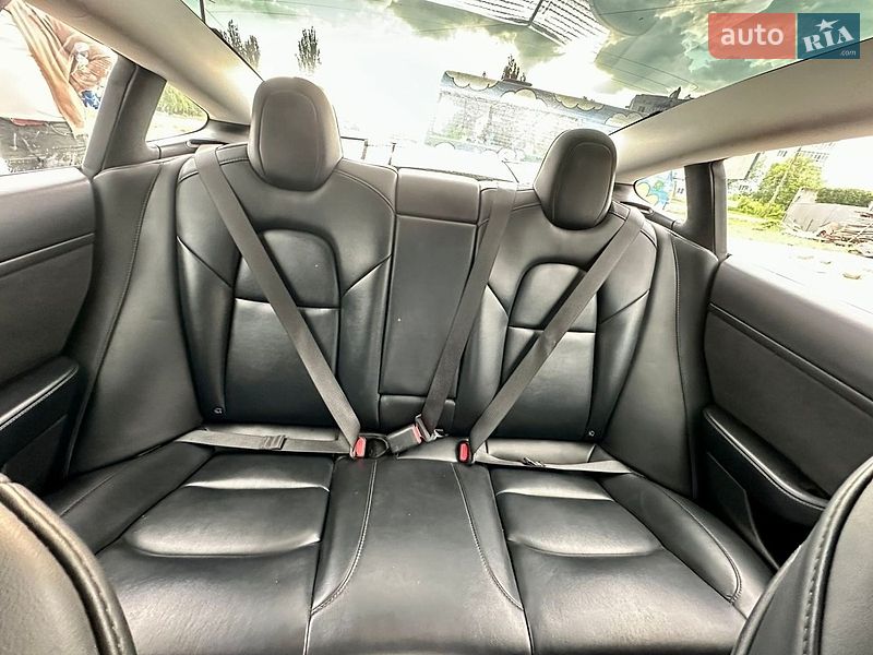 Седан Tesla Model 3 2021 в Кам'янець-Подільському