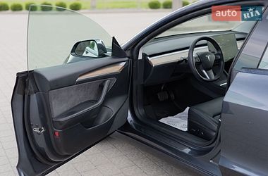 Седан Tesla Model 3 2022 в Дрогобыче