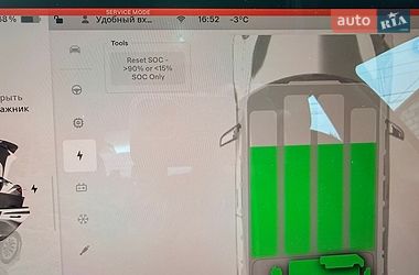 Седан Tesla Model 3 2022 в Дніпрі