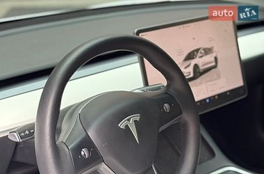 Седан Tesla Model 3 2022 в Кременці