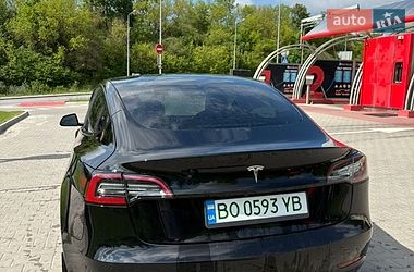 Седан Tesla Model 3 2022 в Тернополі