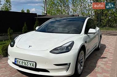 Седан Tesla Model 3 2021 в Хмельницком