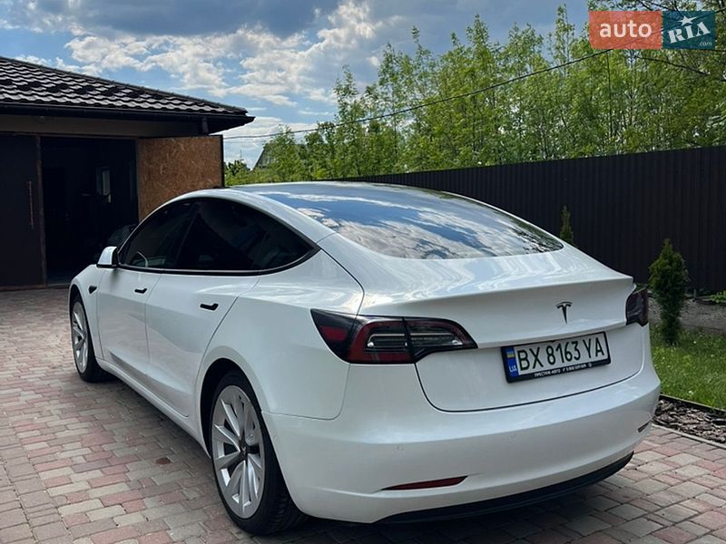 Седан Tesla Model 3 2021 в Хмельницькому