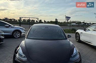 Седан Tesla Model 3 2022 в Дніпрі