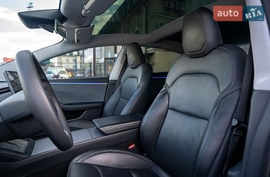Седан Tesla Model 3 2024 в Києві
